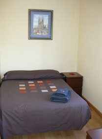 Barcelona accommodation bedroom photo